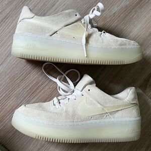 Nike Women's Pale Yellow Suede Air Force 1 Shadow Sneakers
